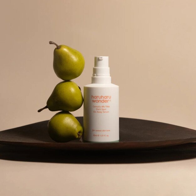 Haruharu WONDER "Centella 4% TXA Dark Spot Go Away" veido serumas
