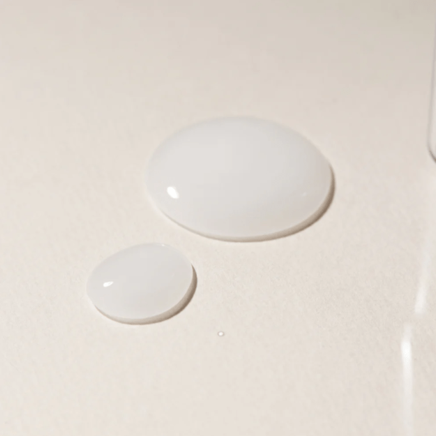 AXIS-Y "Dark Spot Correcting Glow" veido serumas